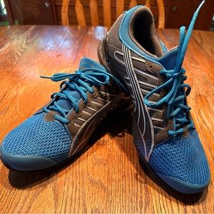 Puma men’s running shoes.  Size 10. New.